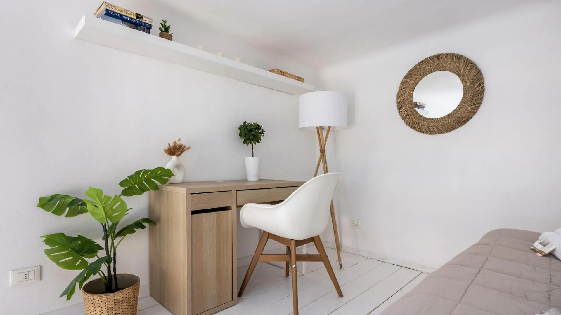 Bright Design House In The Heart Of Bologna Apartman