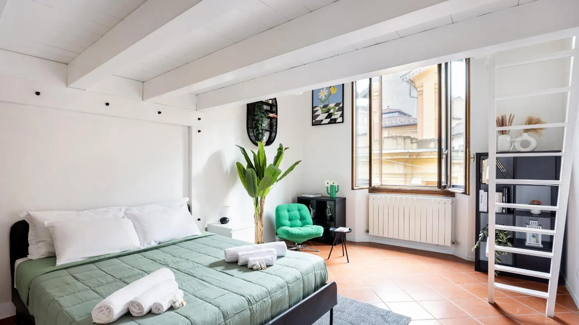 Bright Design House In The Heart Of Bologna Apartman