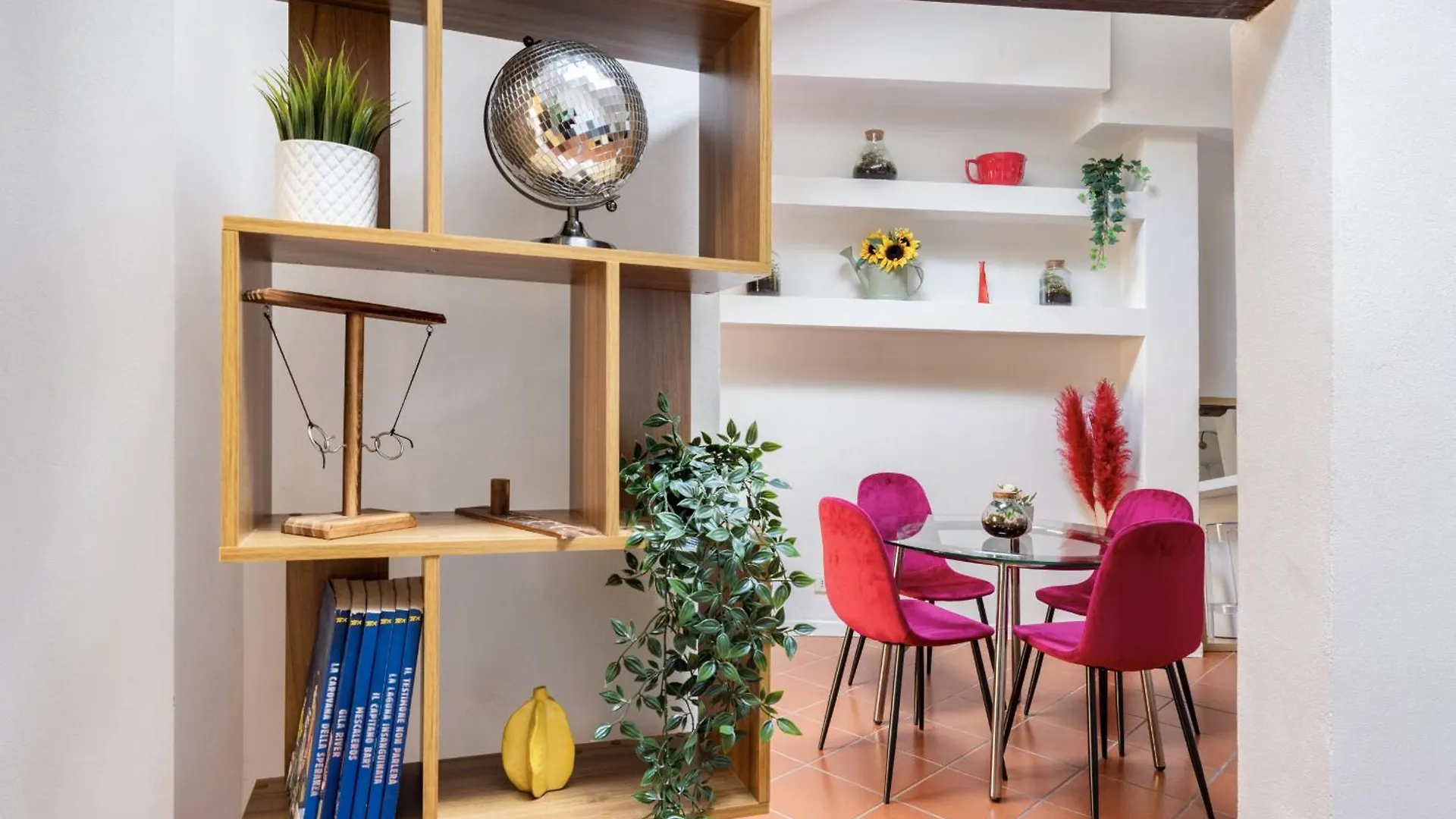 Bright Design House In The Heart Of Bologna Apartman