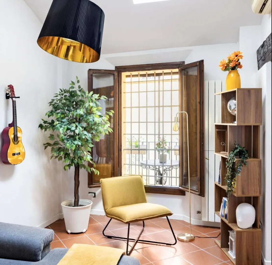 Bright Design House In The Heart Of Bologna Apartman